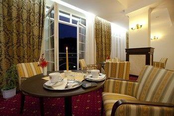 Cajkovskij Hotel